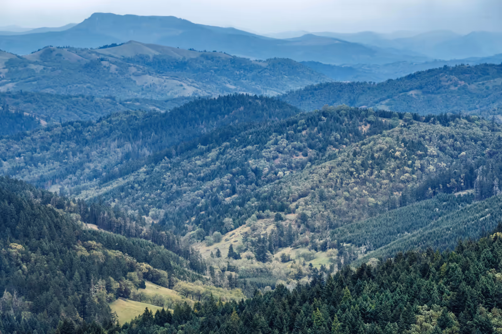 Layered ridges of the South Umpqua valley at dawn